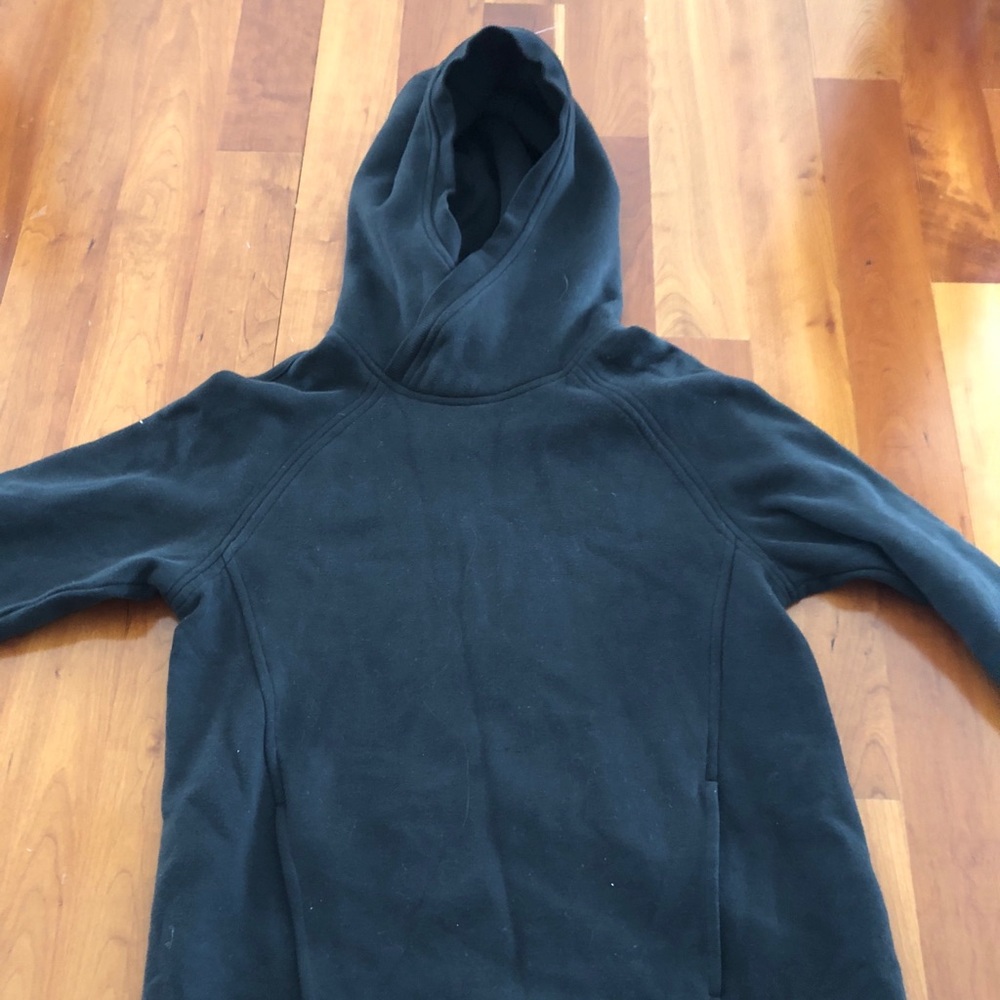 Lululemon hoodie (good condition)